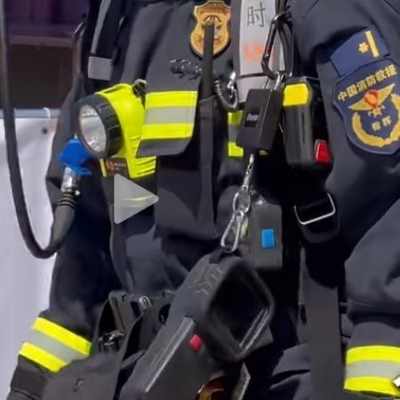 LSJ Flexible Firefighting Retractable Hook Frees Firefighters Hands & Hangs Rescue Equipment